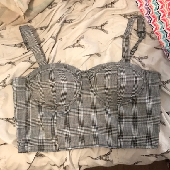 Revamped cropped tank top - Picture 1 of 1